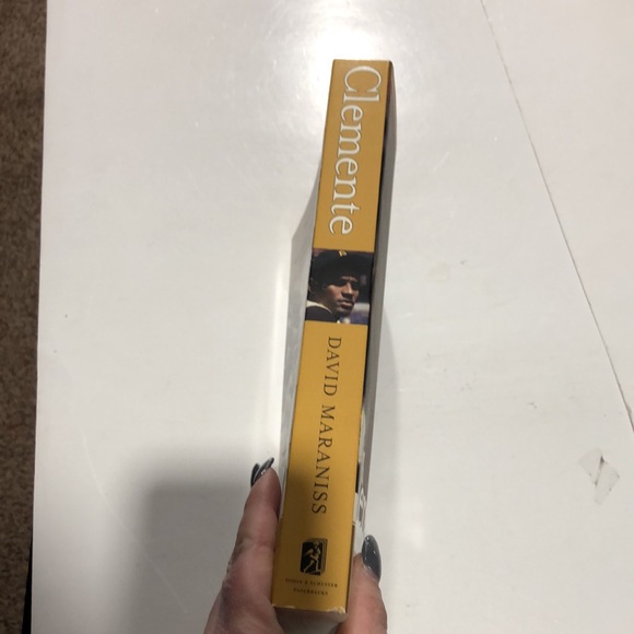 Clemente The Passion and Grace of Baseball’s Last Hero by David Maraniss book - Picture 2 of 6